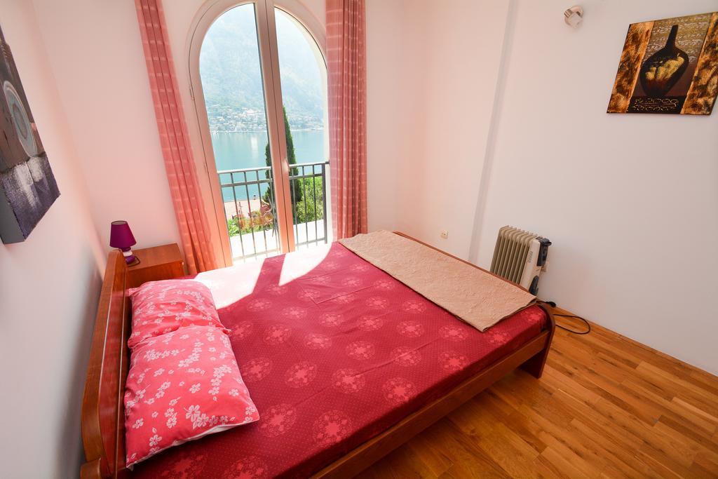 Apartments Panorama Kotor Exterior photo