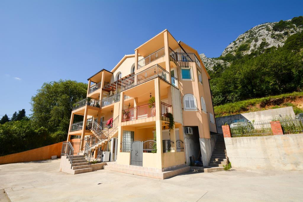 Apartments Panorama Kotor Exterior photo